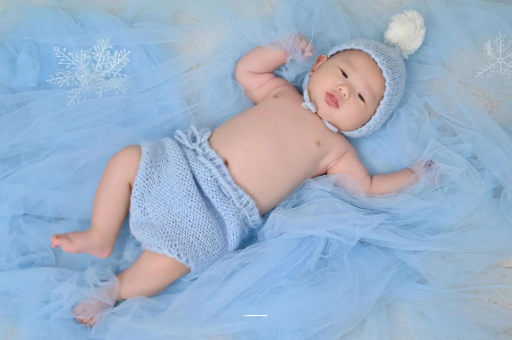 天水宝宝睡觉爱笑